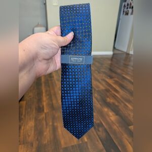 Arrow Men's Blue and Black Tie